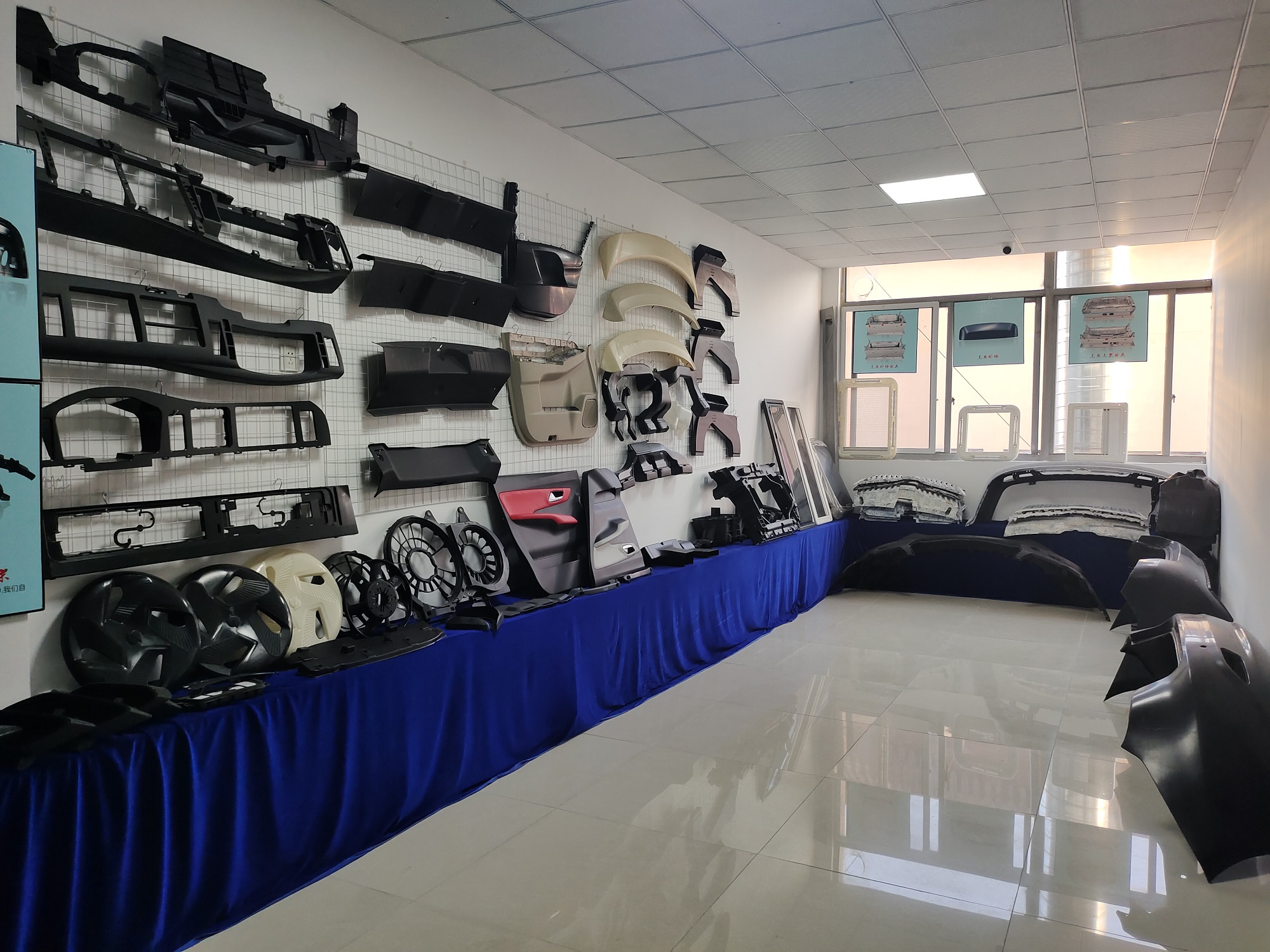 How to choose a favorite car interior mold factory?